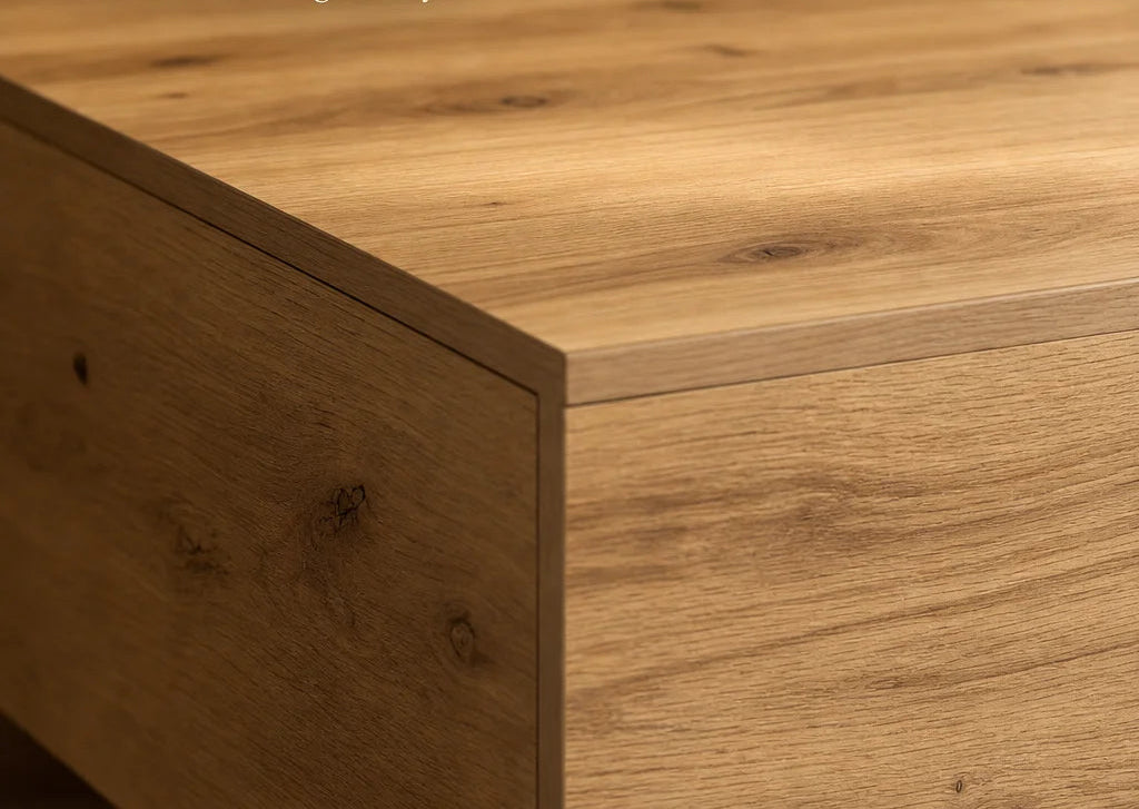 Artiso, table basse carrée effet chêne avec tiroir – détail de la matière et de la finition