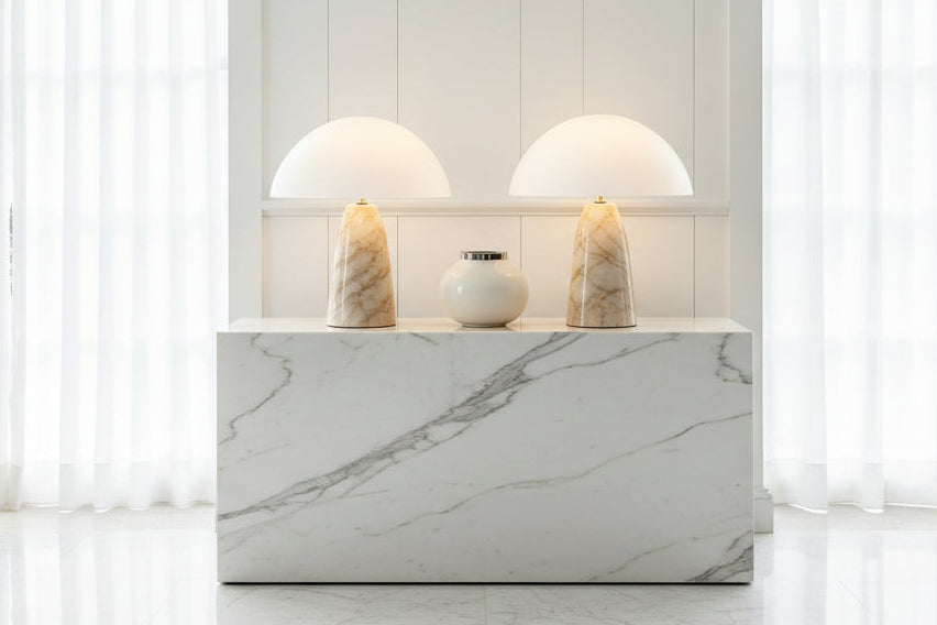 Pichamp, lampe champignon effet marbre – présentation dans un intérieur
